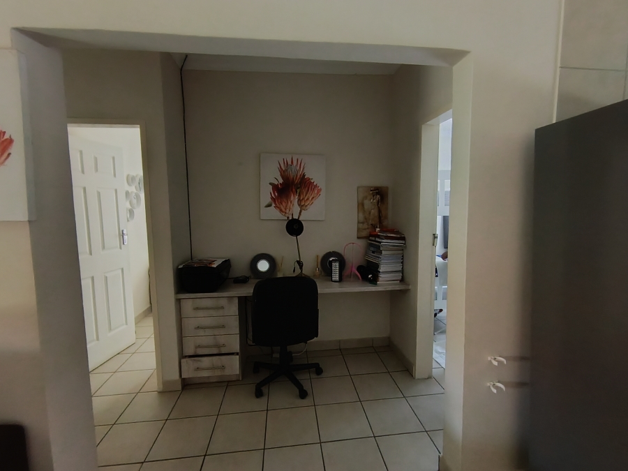 3 Bedroom Property for Sale in Waterval East North West